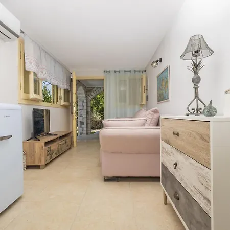 Villa Leto